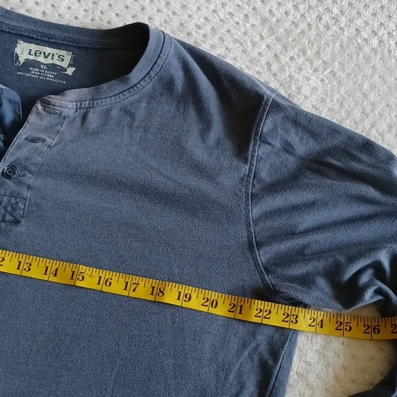 Vintage Levi's Blue Long Sleeve Shirt - XL - Cotton/Polyester blend - Picture 3 of 8